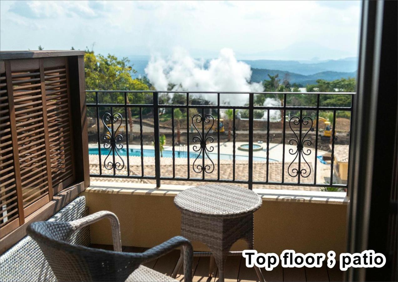Отель La Vista Kirishima Hills Экстерьер фото